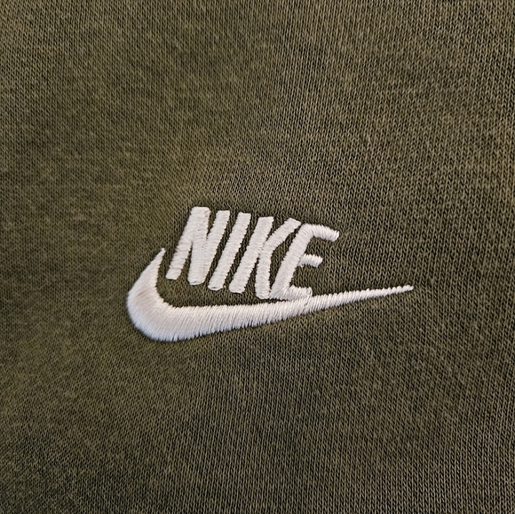 Green NIKE Crewneck - Picture 3 of 4